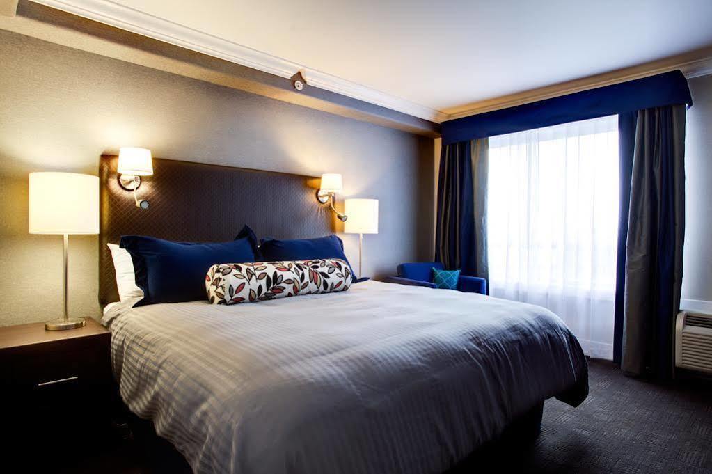 Hotel Sandman Signature South 4*
