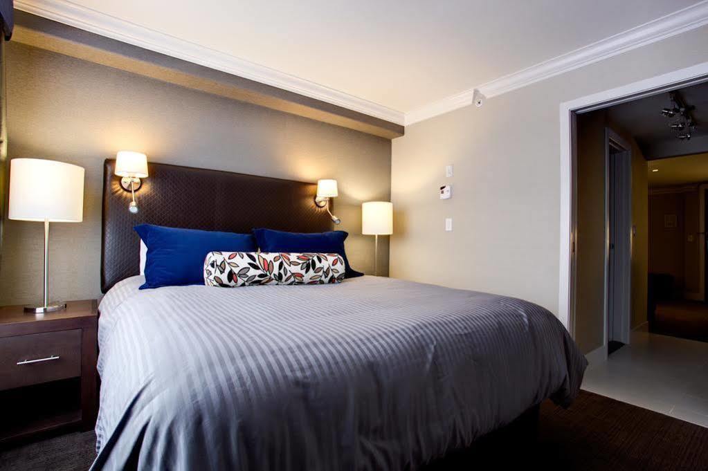 Hotel Sandman Signature South 4*