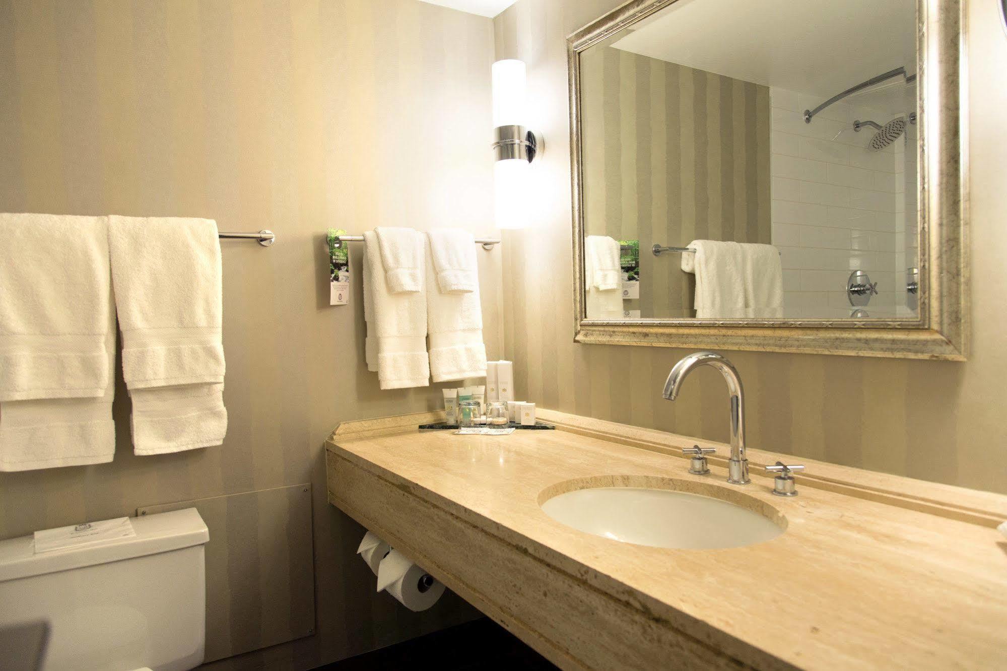 Hotel Sandman Signature Downtown Edmonton