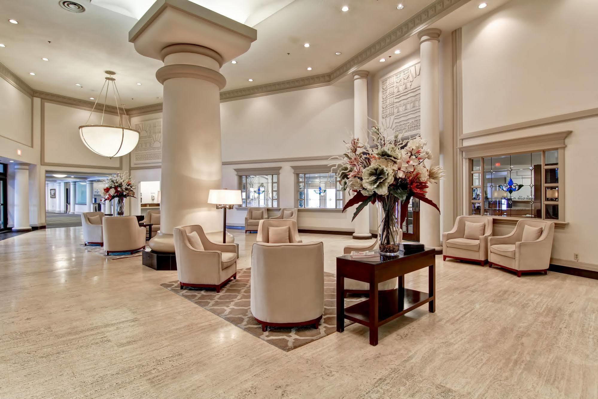 Chateau Lacombe 4*