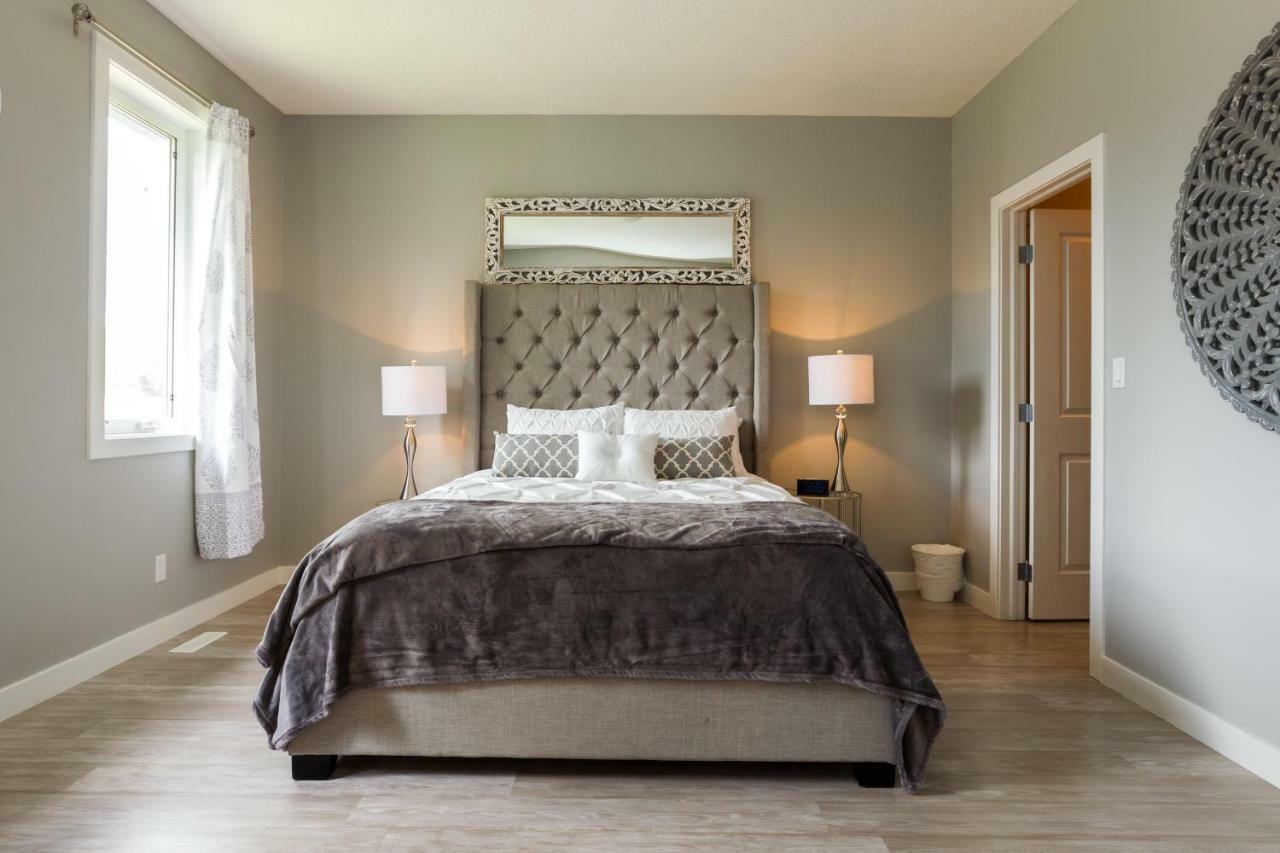 Executive - Long Welcome - Garage Parking - Free Wifi & Netflix Edmonton