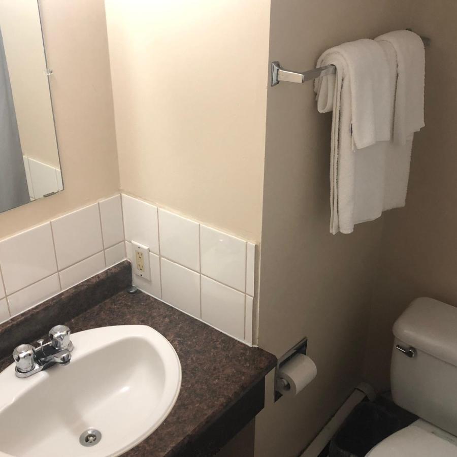 Motel Jockey Edmonton
