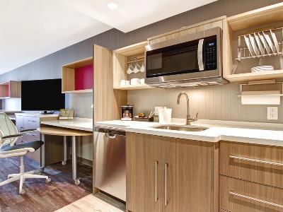 Home2 By Hilton South Hotel 3*