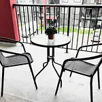 Executive Winderemere Condo I Secure Ug Parking I Wifi!