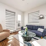 Spacious 2Bedroom Free Parking King Bed Close To Dt