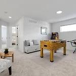 Family Home Retreat - 9 Mins To Wem - Vintage Arcade-Ping Pong -Air Conditioning