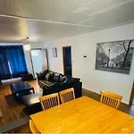 Private Room With Tv, Wifi, Netflix, Parking
