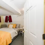 Quaint & Cozy Accommodation