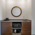Hampton Inn & Suites Edmonton St. Albert, Ab