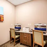 Hampton Inn & Suites Edmonton St. Albert, Ab