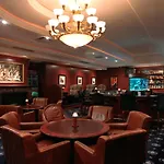 Chateau Louis Hotel & Conference Centre