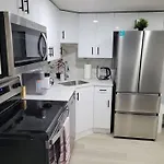 Beautiful Comfy Guest Suite In West Edm