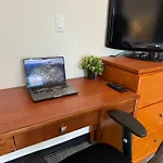 Cozy Motel Studio With Kitchenette - 6