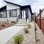 Downtown 3 Queen Beds,Double Garage,Disney+