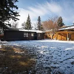 The Rockmount Glenora