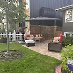 Yeg Chic Luxury Accommodation
