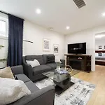 The Sanctuary Suite, Near Rogers & Wem, Wifi!