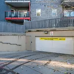 Studio Loft, 2 Bd, Ug Parking, 5 Min To Rogers!