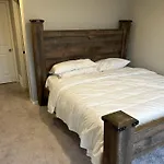 Bedroom Sw Edmonton Hwy 2 Near Yeg