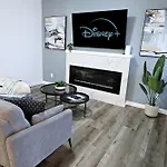 Three King Beds,Central A/C,Fireplace,Park,Disney+