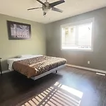 Monthly Accommodation Edmonton Londondery, Pilot Sound, Mcconachie Area