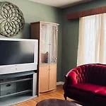 Private Rooms Close To Nait Guest House For Men Only