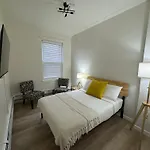 Commercial Hotel