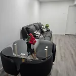 Cozy One Bedroom Bsmt Apartment