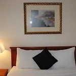 Economy Inn
