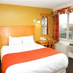 Chateau Motel