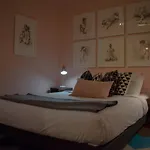 Crash Hotel Downtown Edmonton