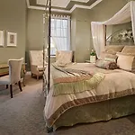 Union Bank Inn