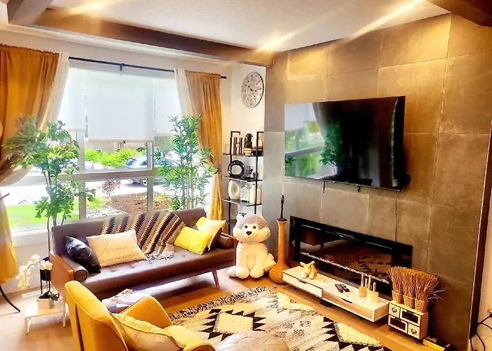 Welcome To Happy Place Where Cozy Comfort Meets Exquisite Luxury