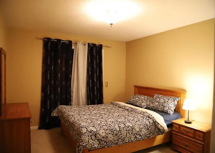 We 4 You 3Bed 6 Sleep Ac Free Garage Parking