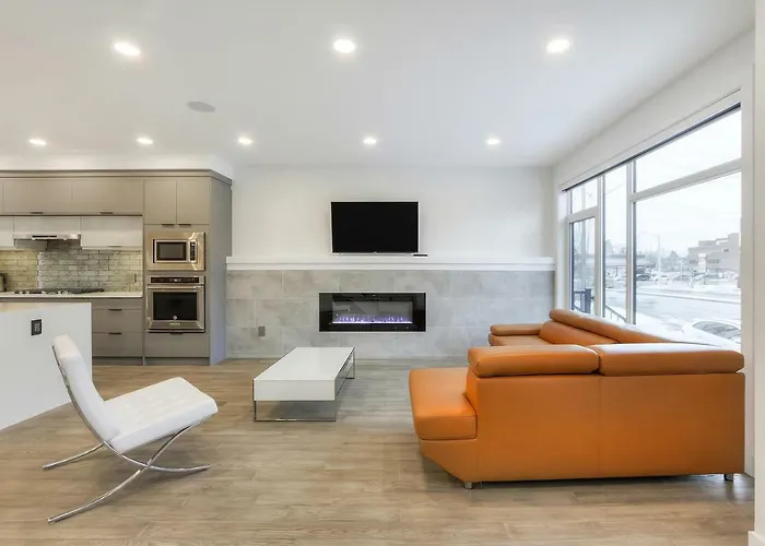 New Luxury Townhome
