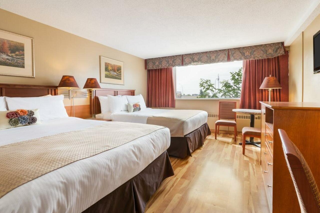 Travelodge By Wyndham East Hotel 2*