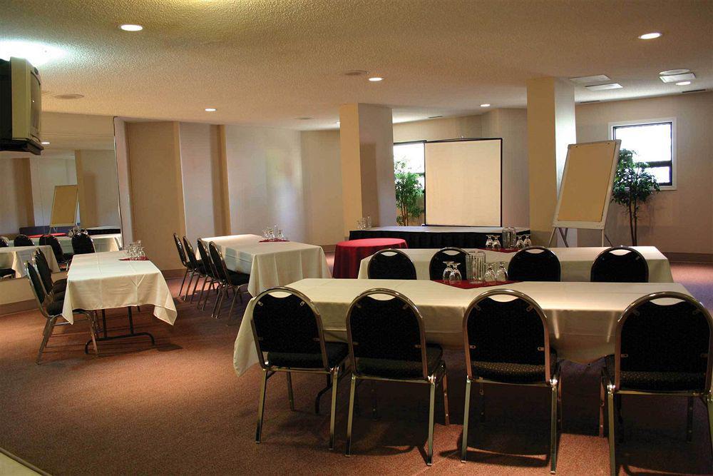 Alberta Place Hotel Edmonton