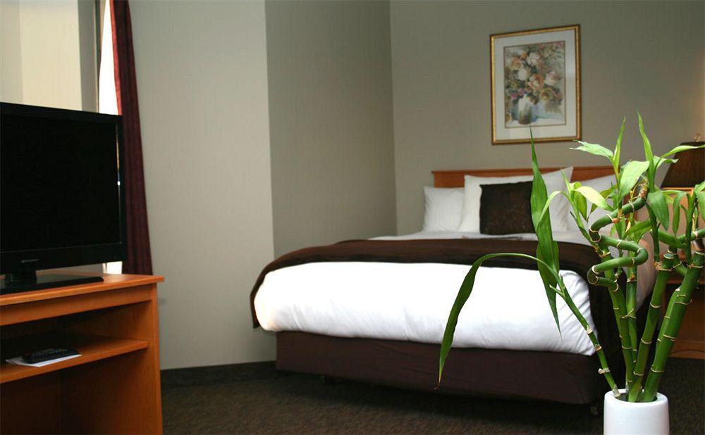 Alberta Place 3* Edmonton