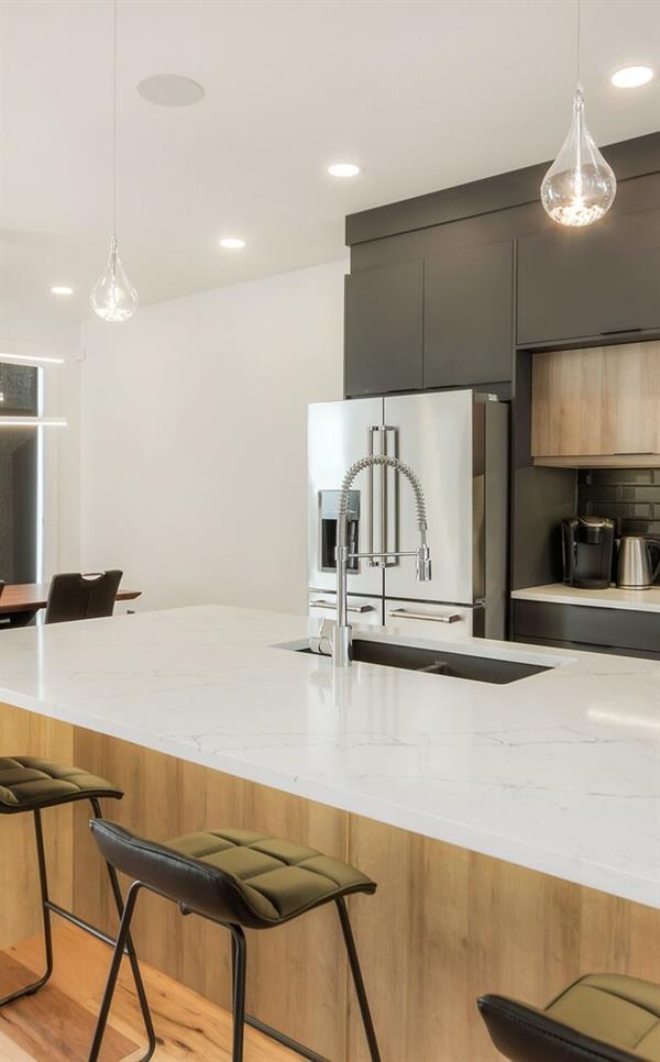 New Luxury Townhome Holiday home Edmonton