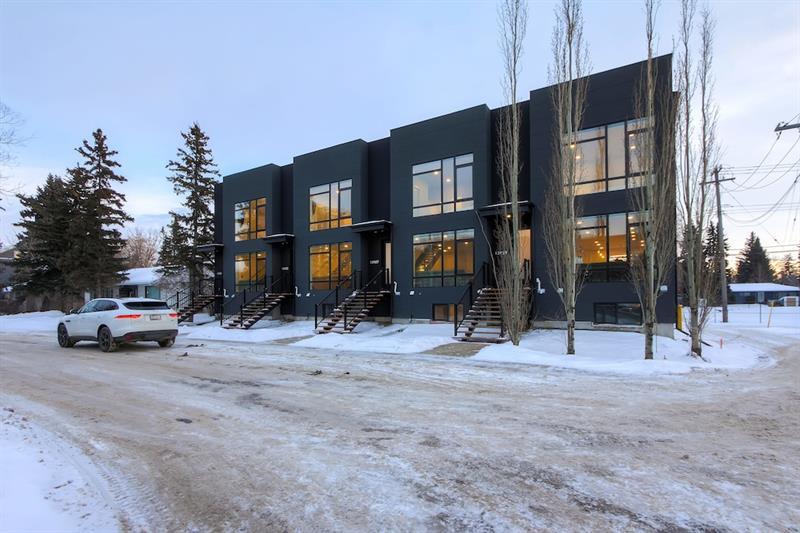 Holiday home New Luxury Townhome Edmonton
