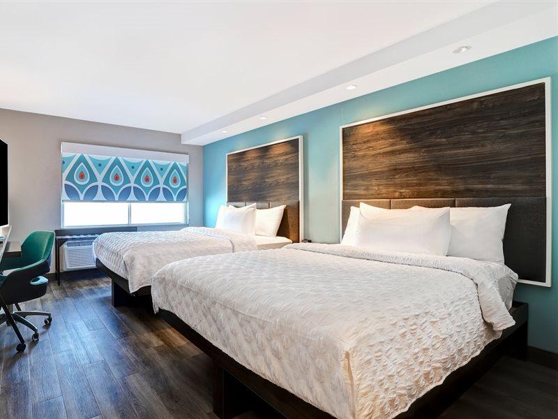 Tru By Hilton Windermere Hotel Edmonton