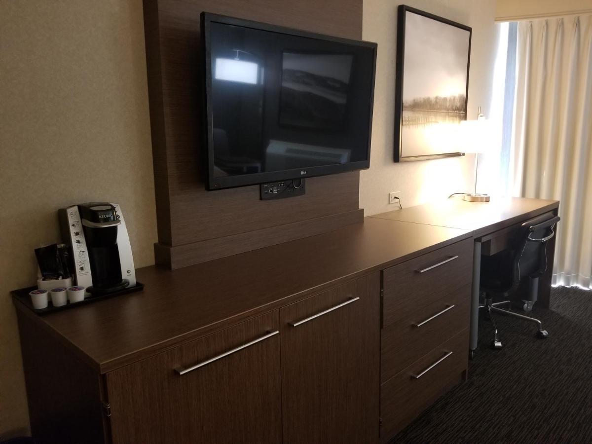 Express Downtown By Ihg Hotel