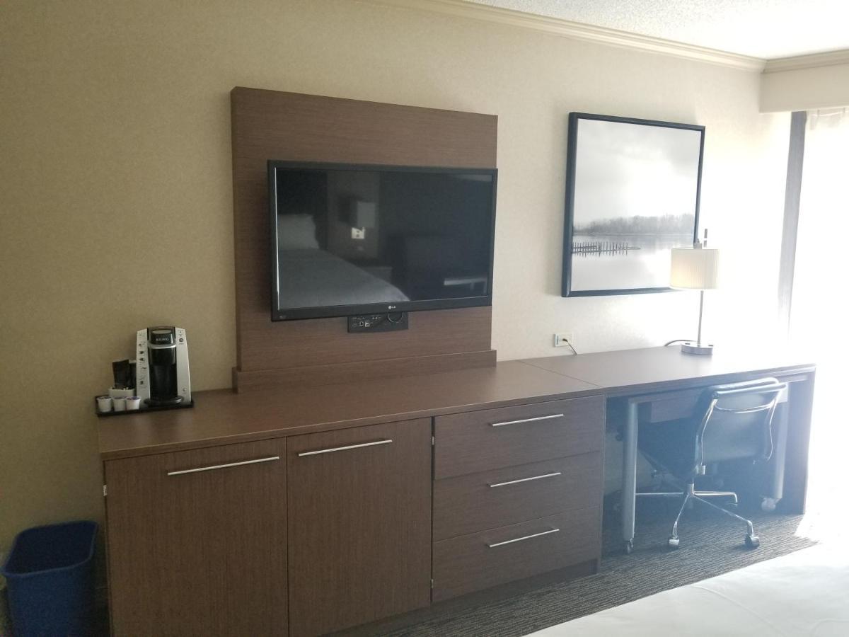 Hotel Express Downtown By Ihg Edmonton