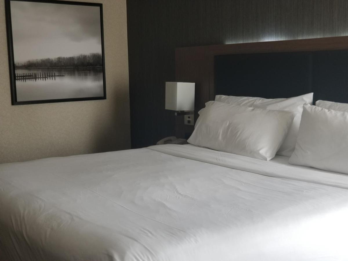 Hotel Express Downtown By Ihg