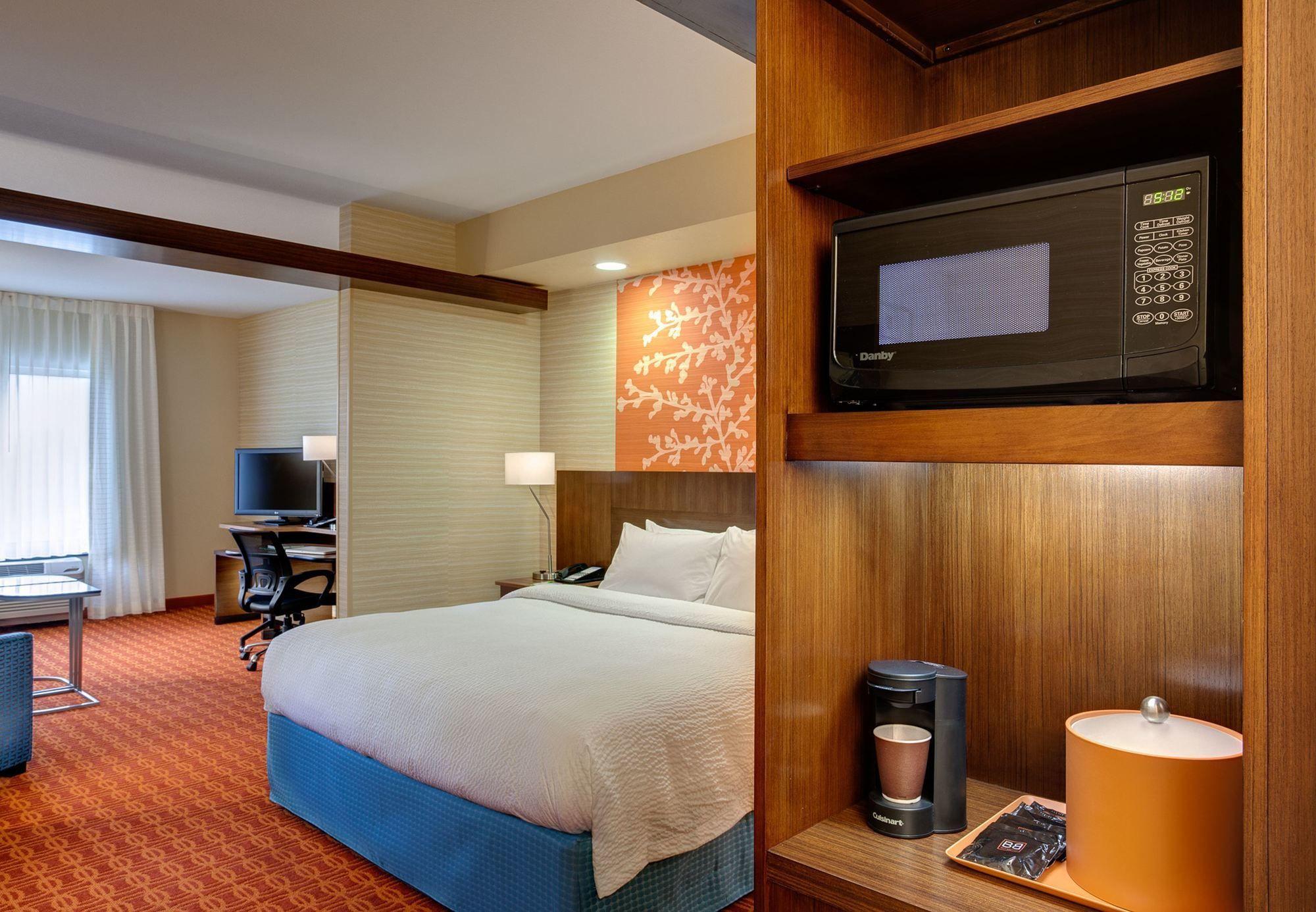 Hotel Fairfield & By Marriott North 3*