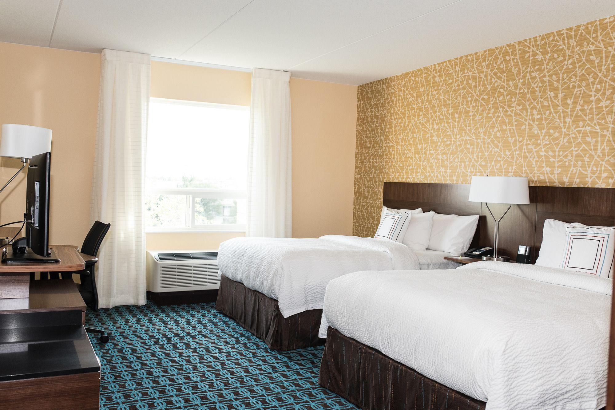 Fairfield & By Marriott North 3*