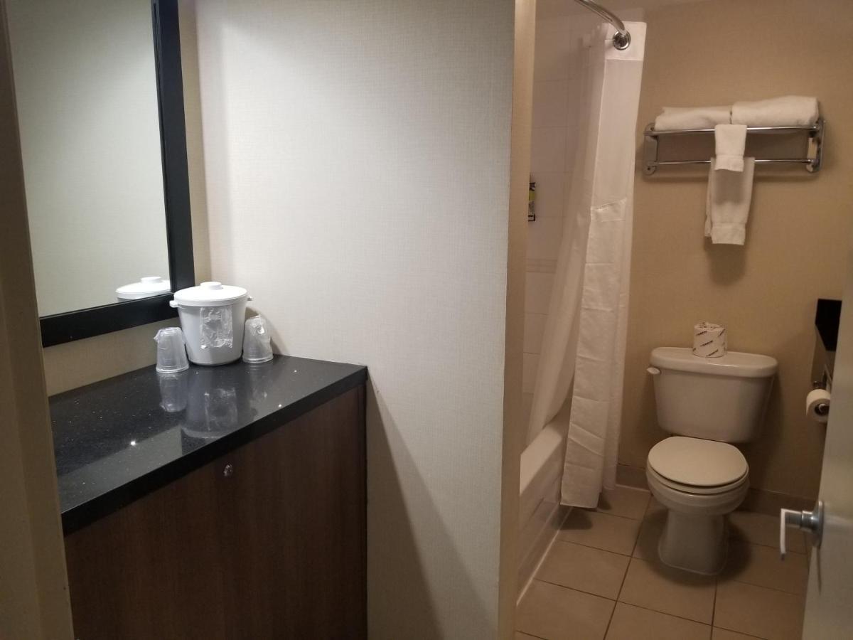 Express Downtown By Ihg 3*