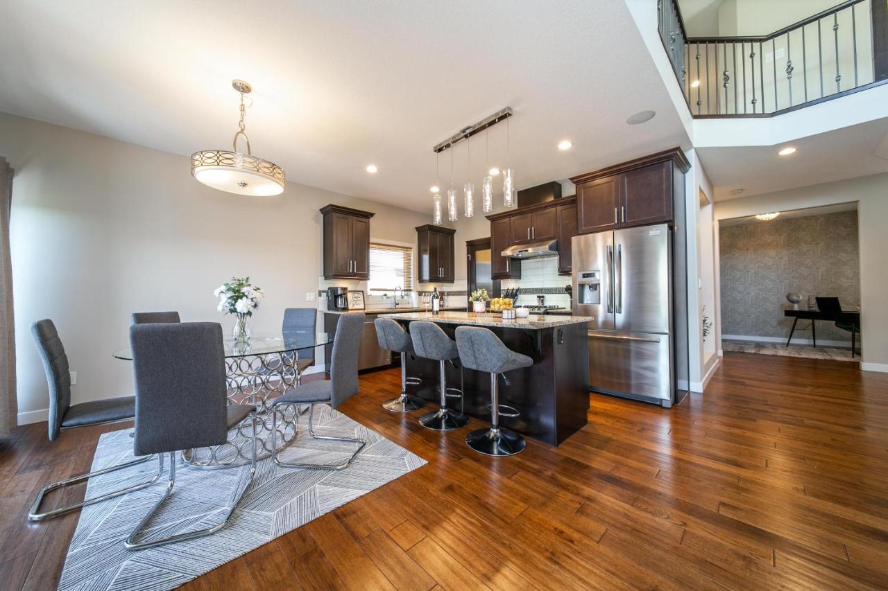 Huge Luxury - Games - Double Garage & Fast Wi-fi - Free Netflix Holiday home *