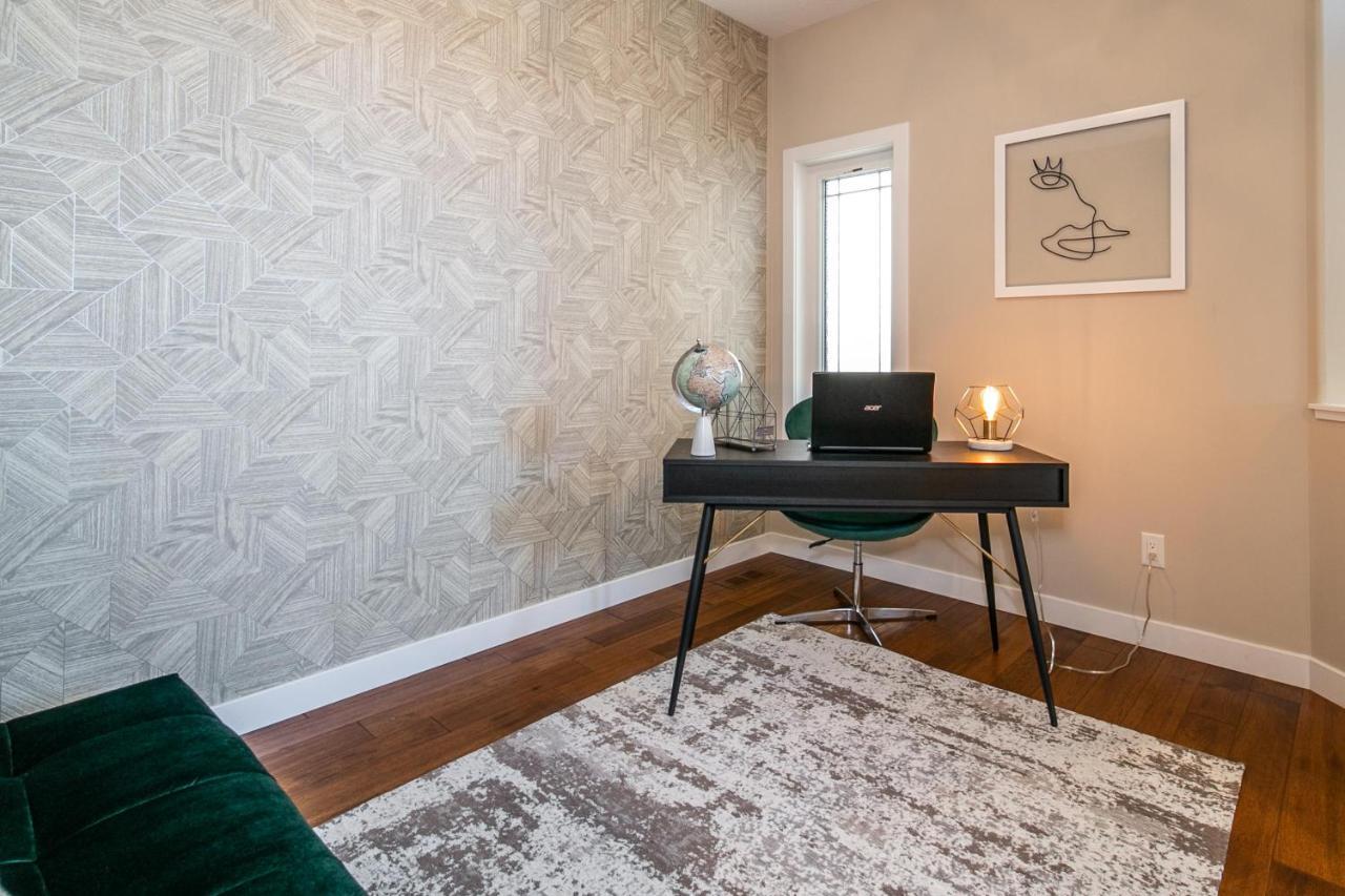 Huge Luxury - Games - Double Garage & Fast Wi-fi - Free Netflix Holiday home *