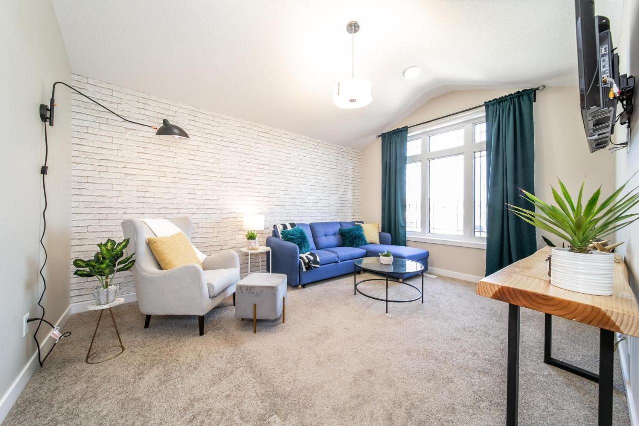Huge Luxury - Games - Double Garage & Fast Wi-fi - Free Netflix *